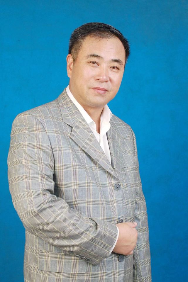 1665728387946552.jpg 生活照.jpg